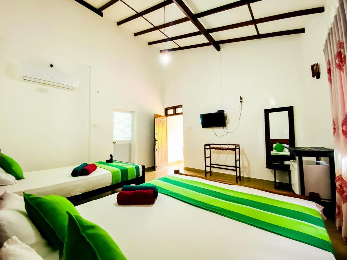 Lavender Home Yala Safari Tissamaharama Bagian luar foto